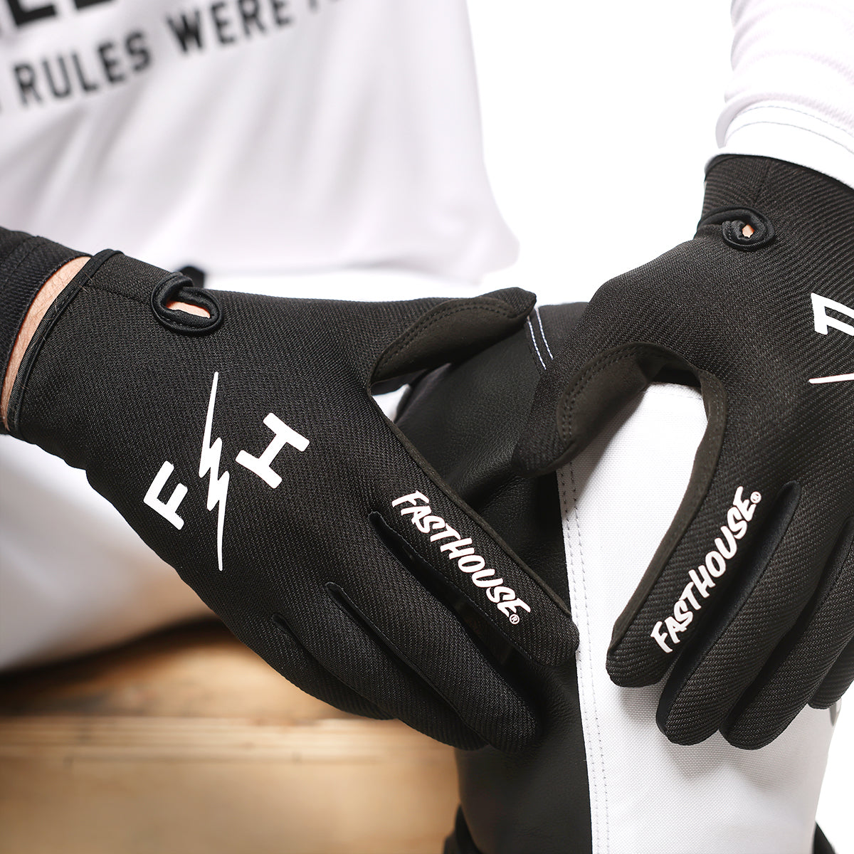 Carbon Eternal Glove - Black