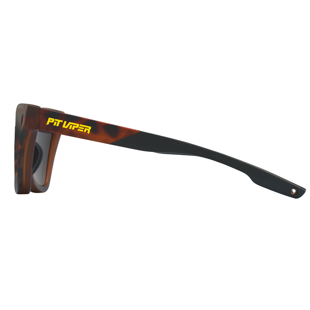 / Smoke Fade | you_want_to_buy_this.JPG | The Landlocked Clawdia, cat-eyed shapped sunglasses from Pit Viper