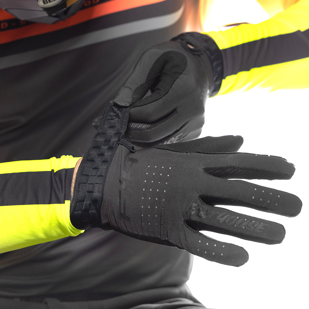 Helix Circuit Glove - Black