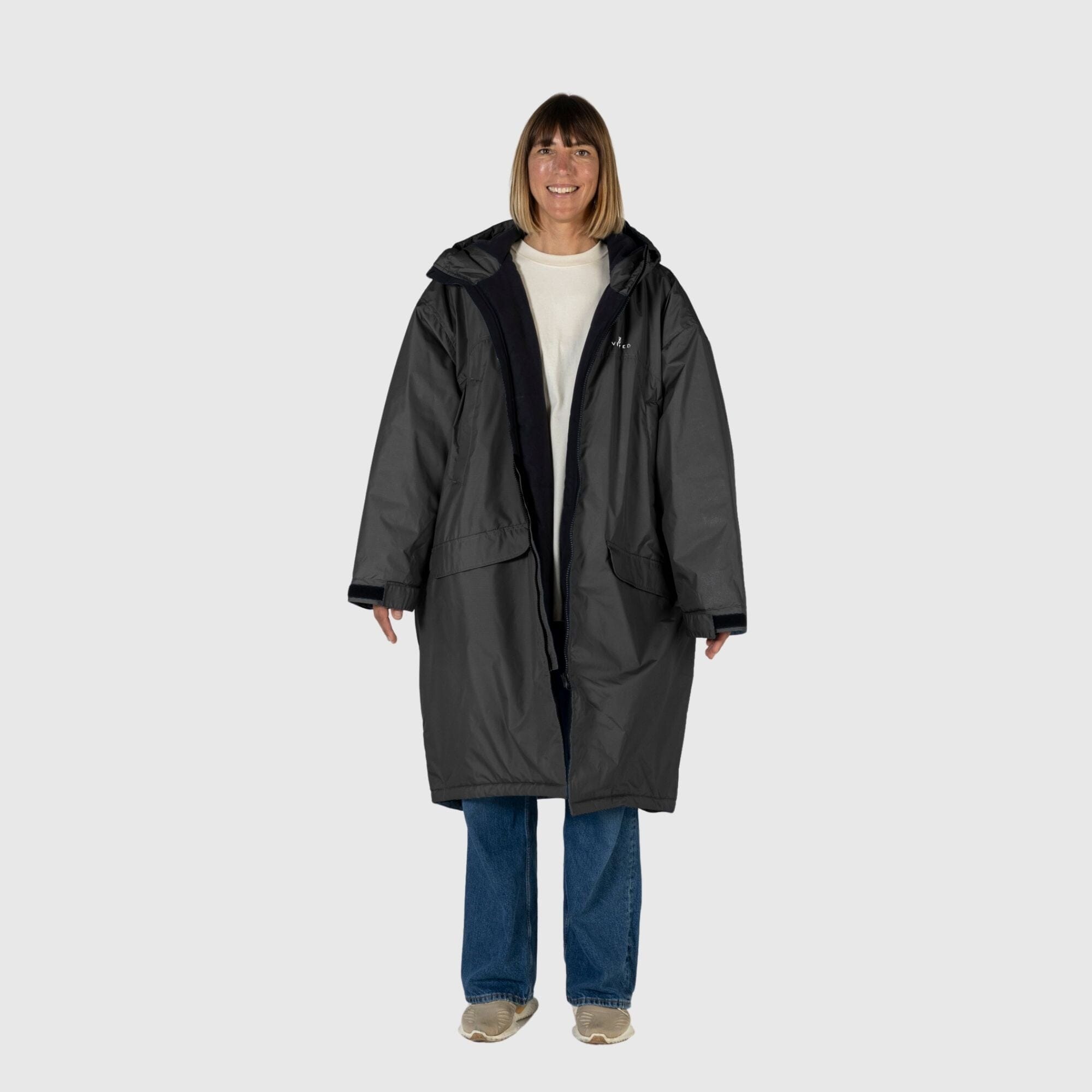 VOITED 3rd Edition Outdoor Changing Robe & Drycoat for Surfing, Camping, Vanlife & Wild Swimming - Black
