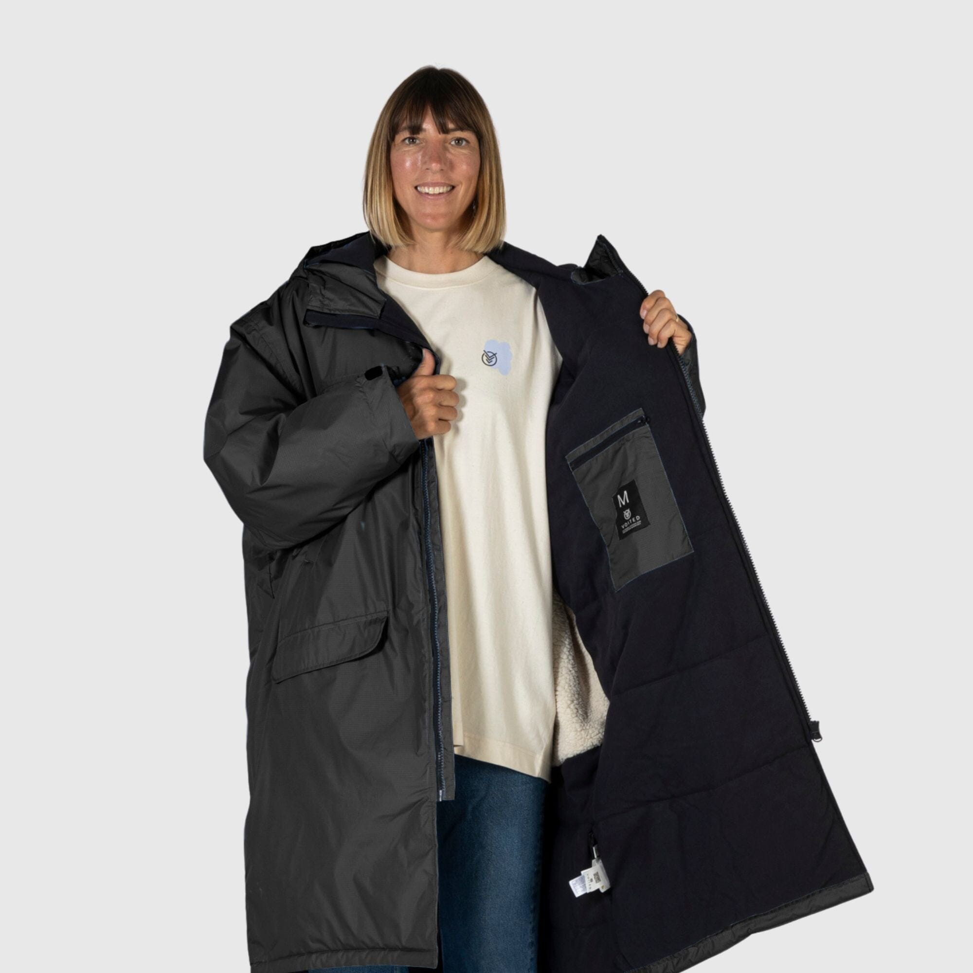 VOITED 3rd Edition Outdoor Changing Robe & Drycoat for Surfing, Camping, Vanlife & Wild Swimming - Black