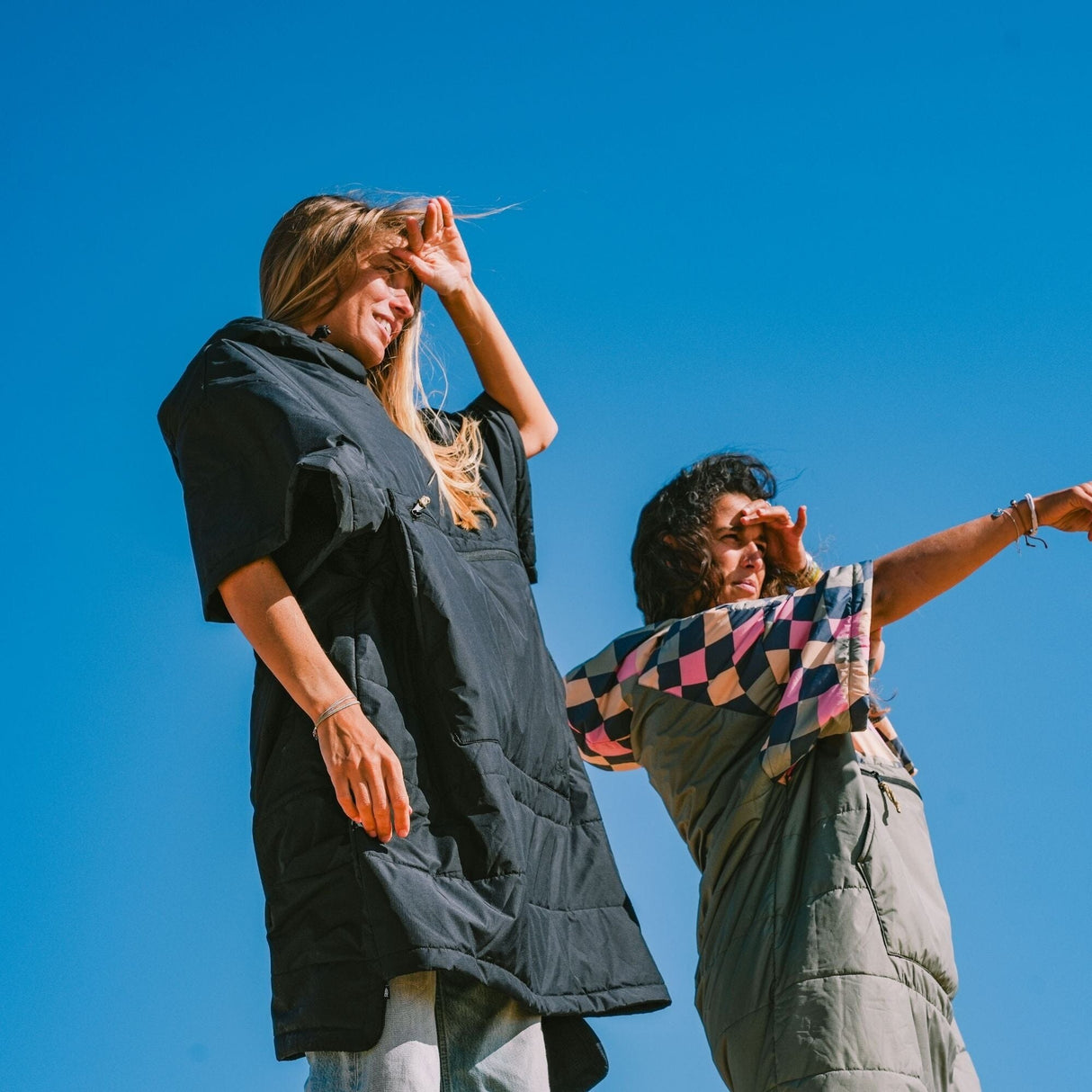 VOITED 3rd Edition Outdoor Poncho for Surfing, Camping, Vanlife & Wild Swimming - Black