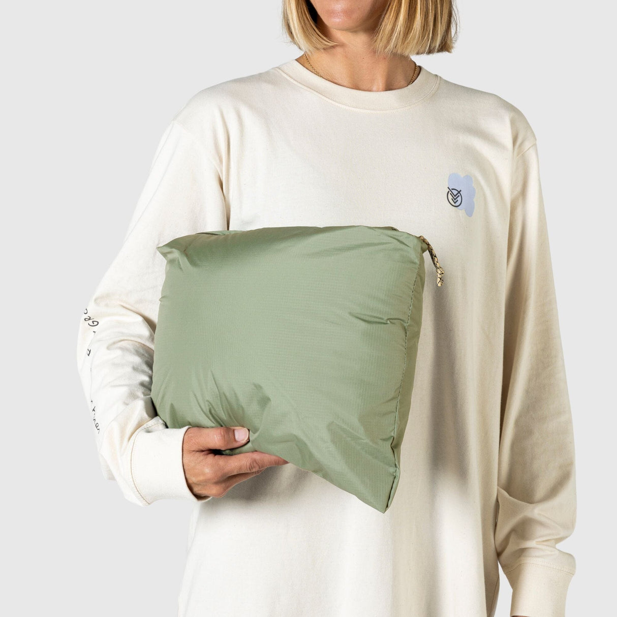 VOITED 3rd Edition Outdoor Poncho for Surfing, Camping, Vanlife & Wild Swimming - Blue Dancer