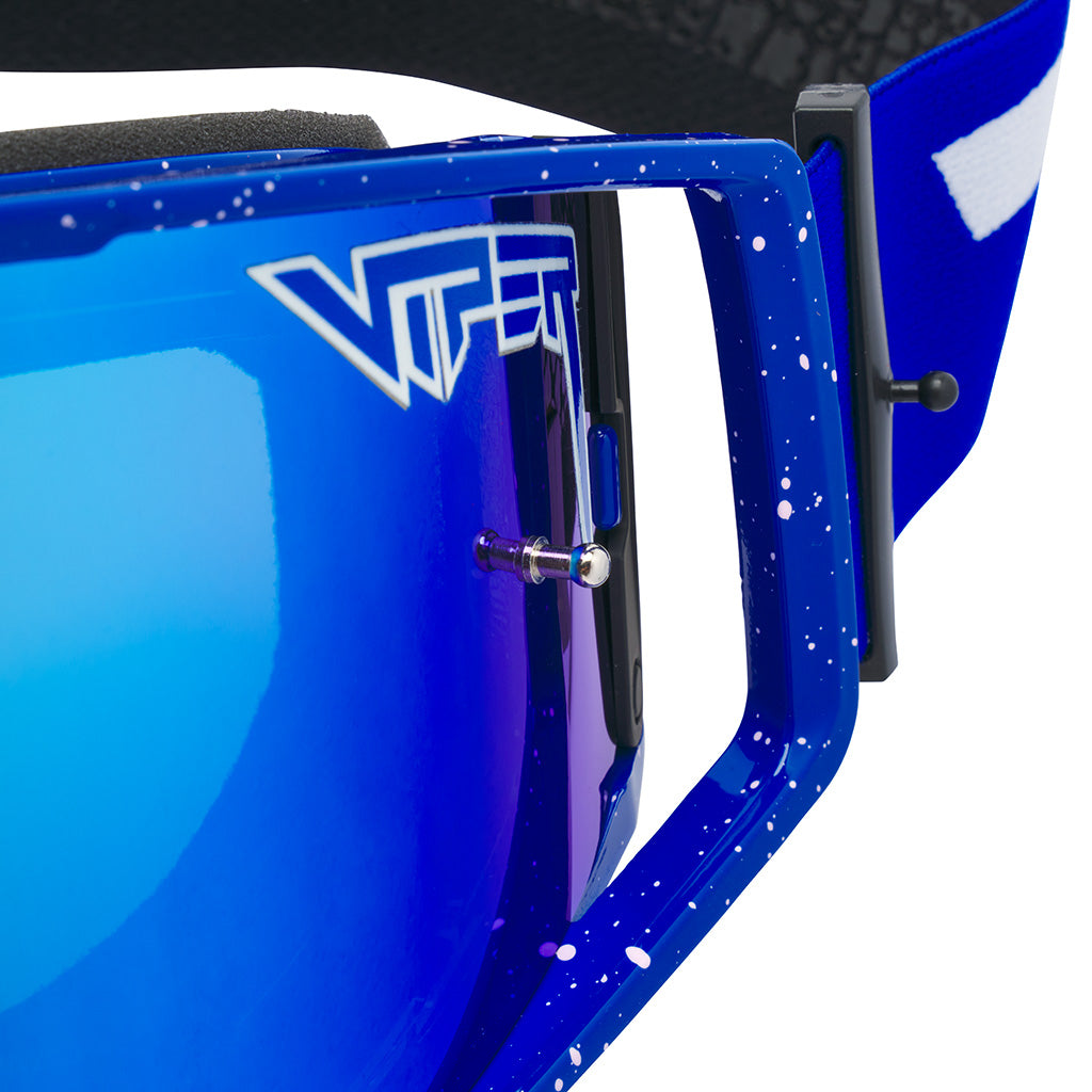 | detail_shot.JPG | The Aftermarket World Champion Moto Goggle from Pit Viper