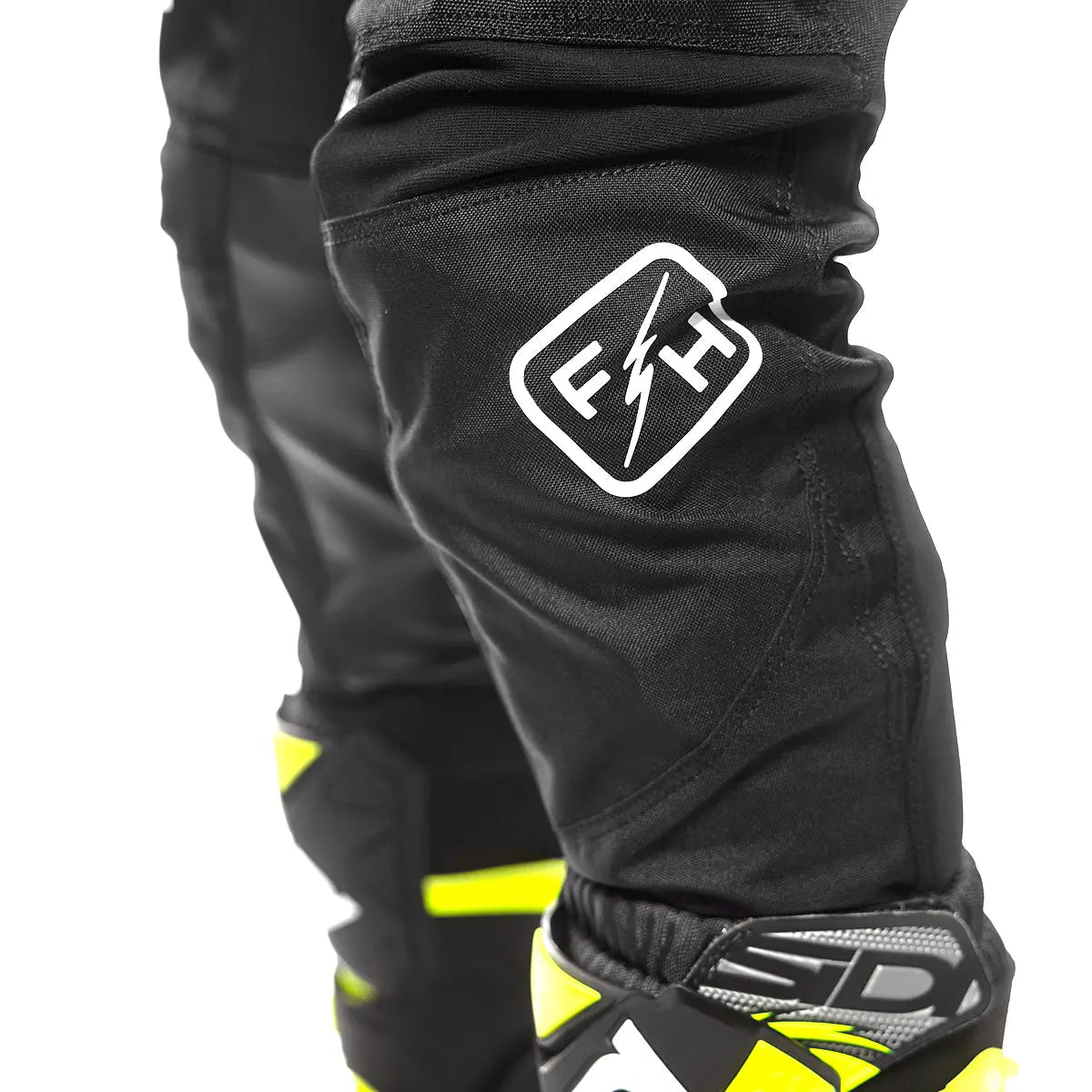 Carbon Eternal Youth Pant - Black