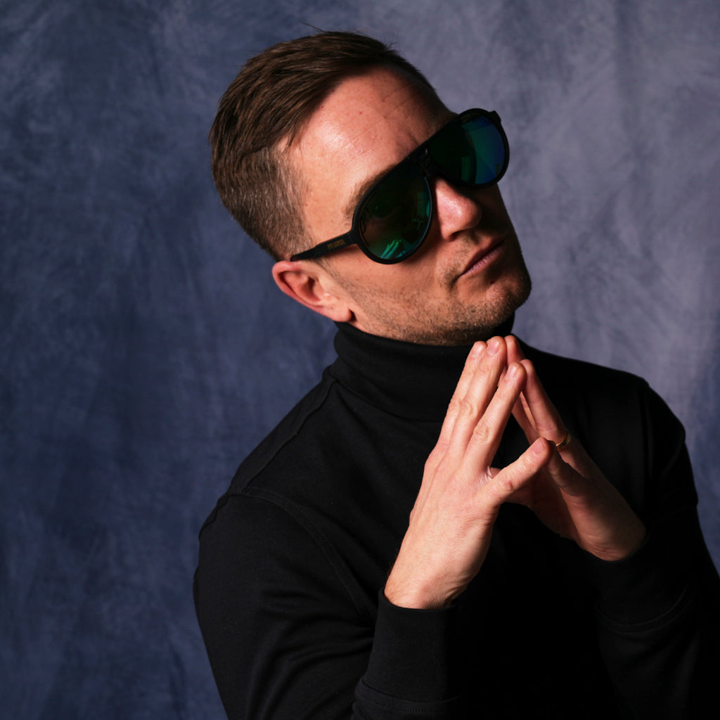 / HDPV Polarized Blue-Green | the_man_Steve.JPG | A very important businessman wearing aviator style sunglasses