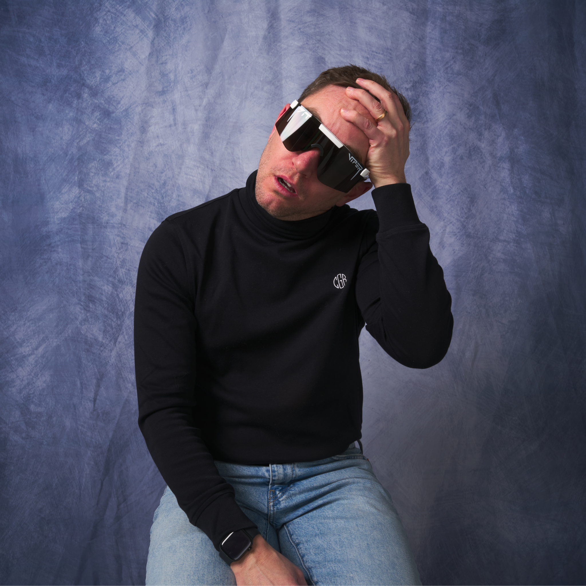 Regular / Smoke | the_last_image.JPG | The Miami Nights Original 2.0, shield style sunglasses from Pit Viper