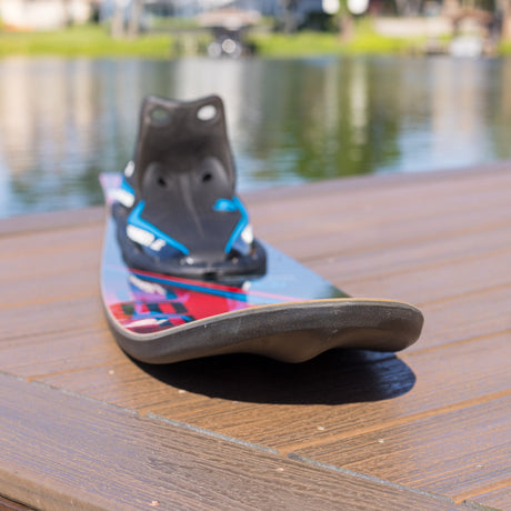 Low front view of the ski tip rocker profile on O'Brien Vortex 65" combo waterskis.