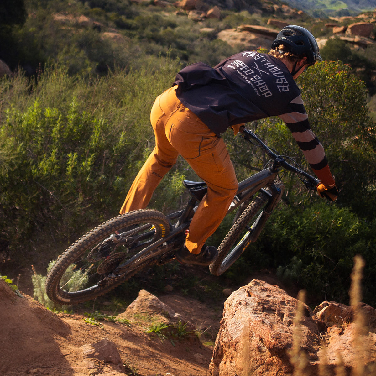 Kicker Pant - Camel