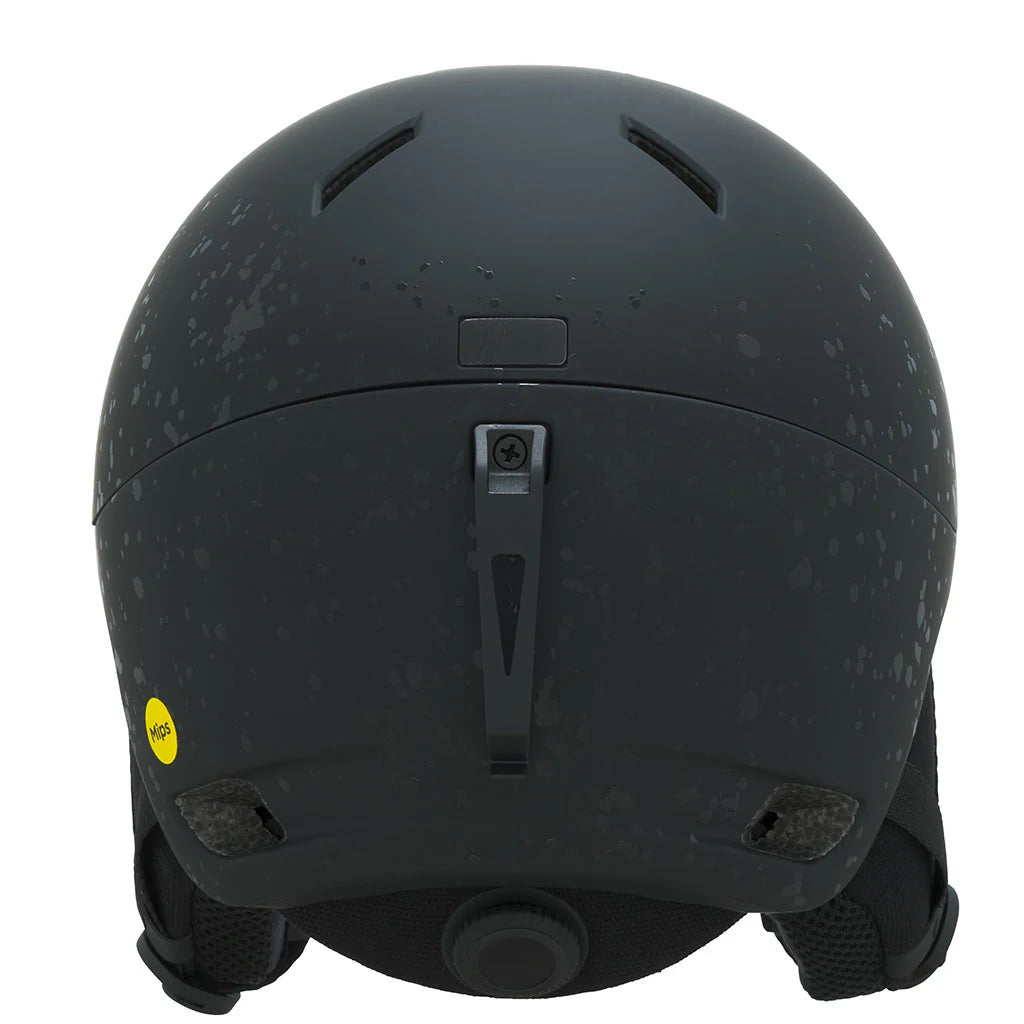 The Brainstorm Helmet - Blacking Out