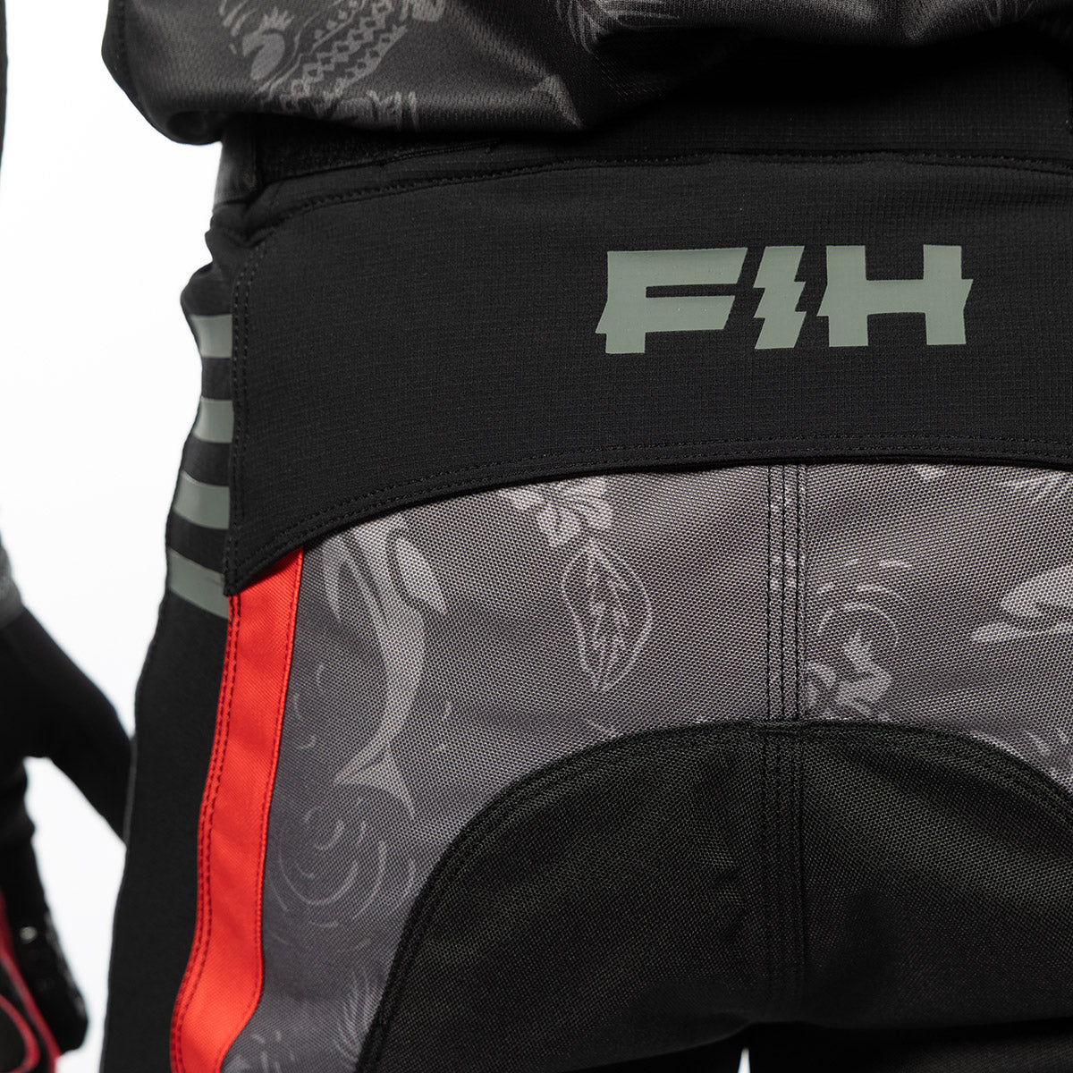 TB Island Hopper Sanguaro Cargo Pant - Black