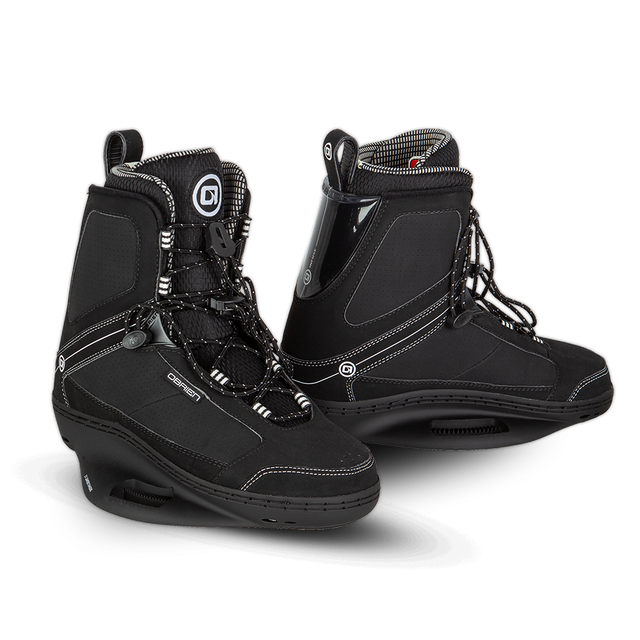 O'Brien Infuse Wakeboard Bindings in black with a lace-up closure, high ankle support, and reinforced stitching.