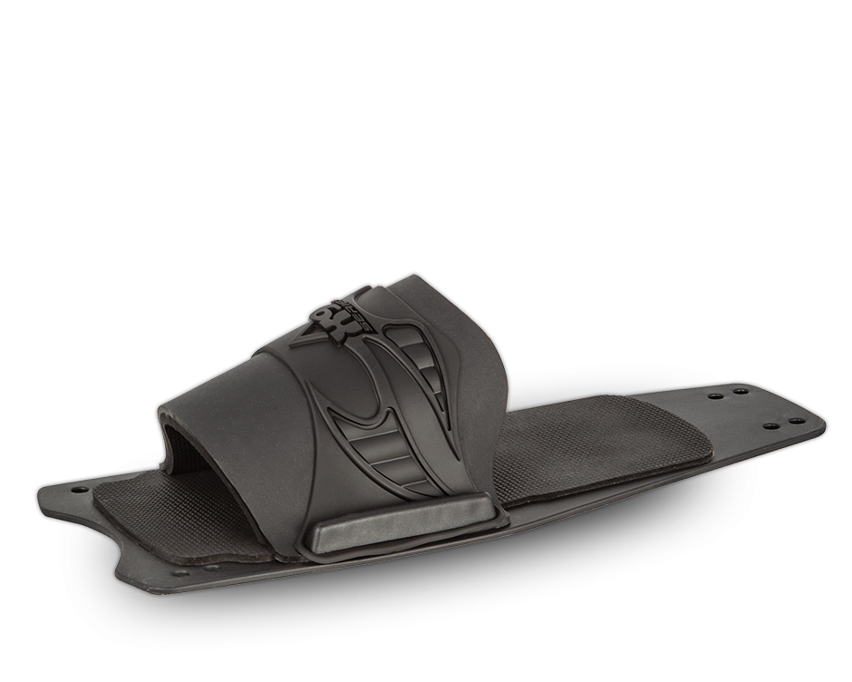Angled view of the O'Brien X-9 RTP, a black rear toe plate with a molded rubber overlay and cushioned footbed.