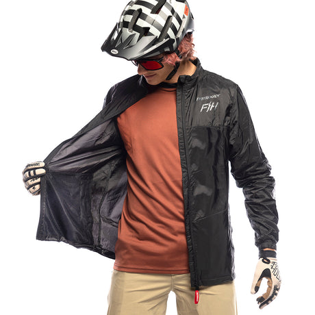 Tracker Packable Windbreaker - Black