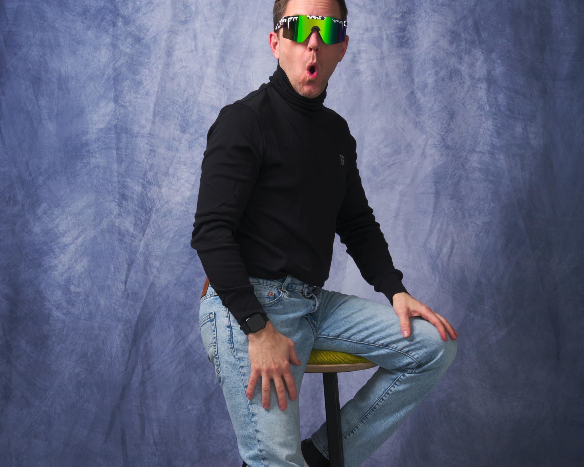 Regular / HDPV Polarized Blue-Green | i_am_being_held.JPG | The Cowabunga Original 2.0, polarized sunglasses from Pit Viper