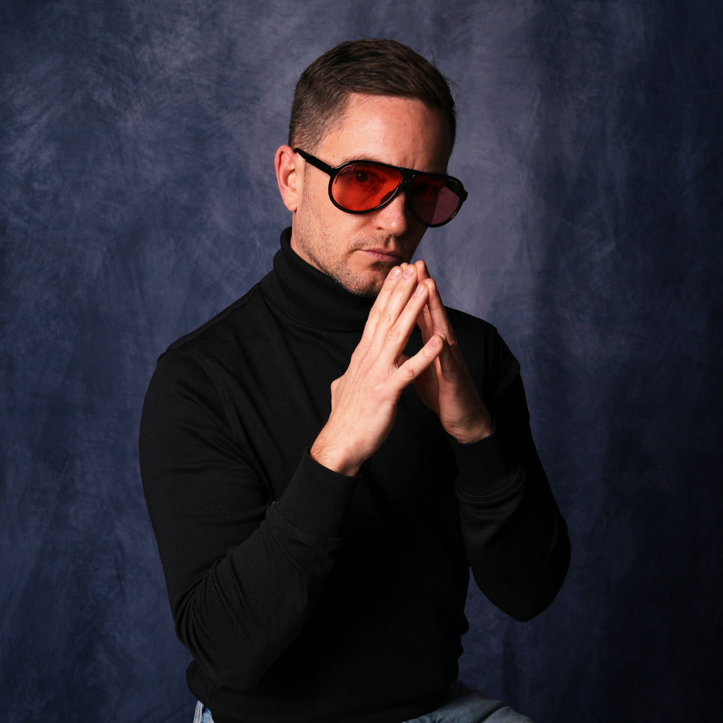 / Photochromic Rose | the_man_Steve.JPG | A very important businessman wearing aviator style sunglasses