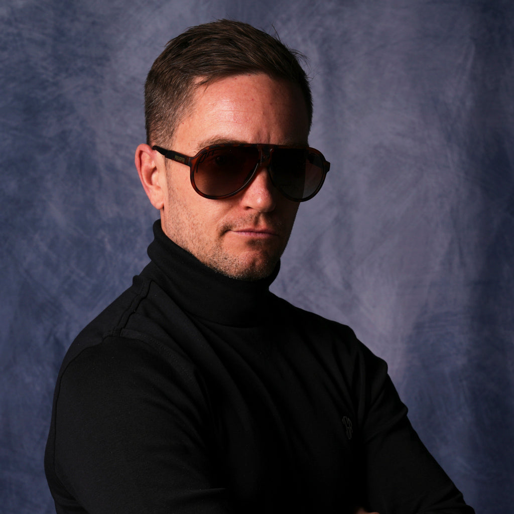  / HDPV Polarized Gold | the_man_Steve.JPG | A very important businessman wearing aviator style sunglasses